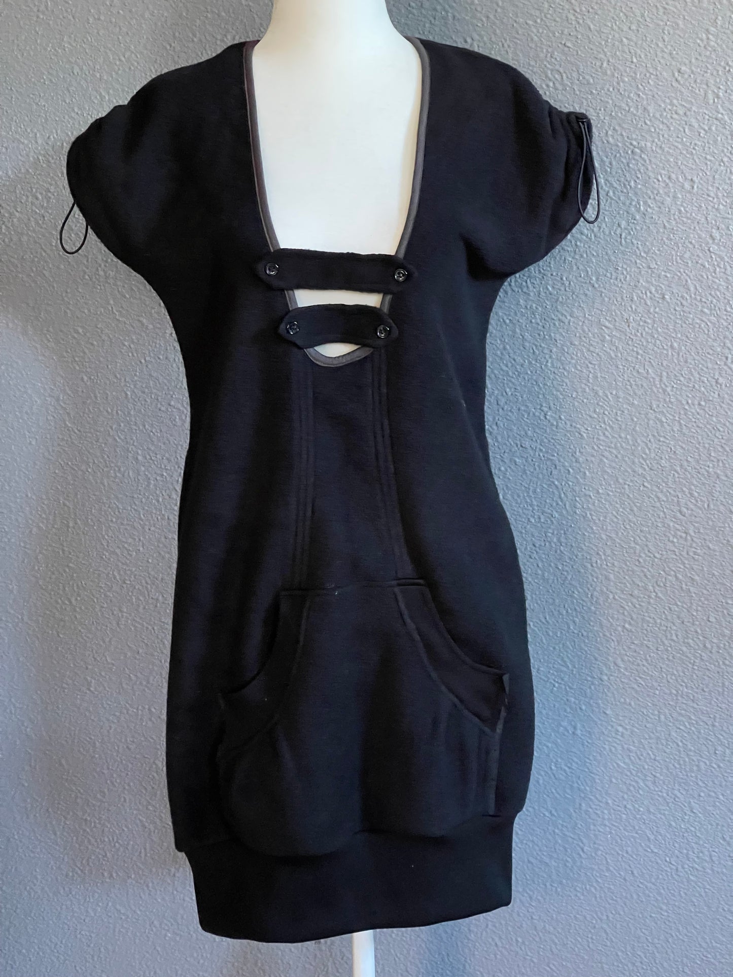 Cozy Black Fleece Tunic with Stylish Details